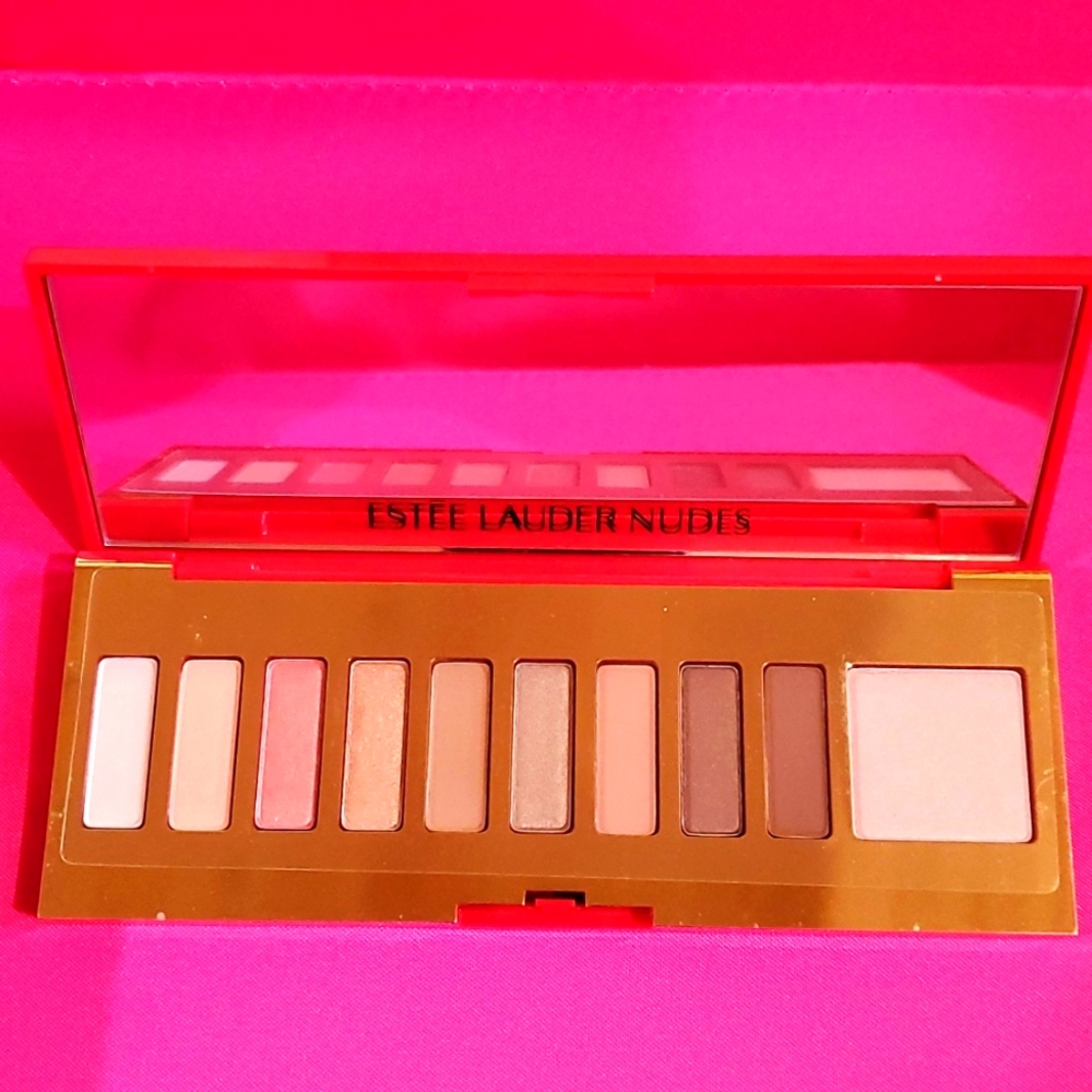 Eyeshadow pallet